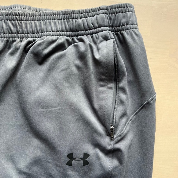 Under Armour joggers - Picture 6 of 12